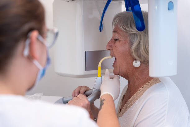 Best Emergency Root Canal Treatment in Newburg, WI